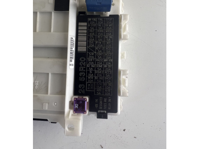 Pojistková skříňka 2353R20, 23233C5U4 Suzuki Ignis 2021
