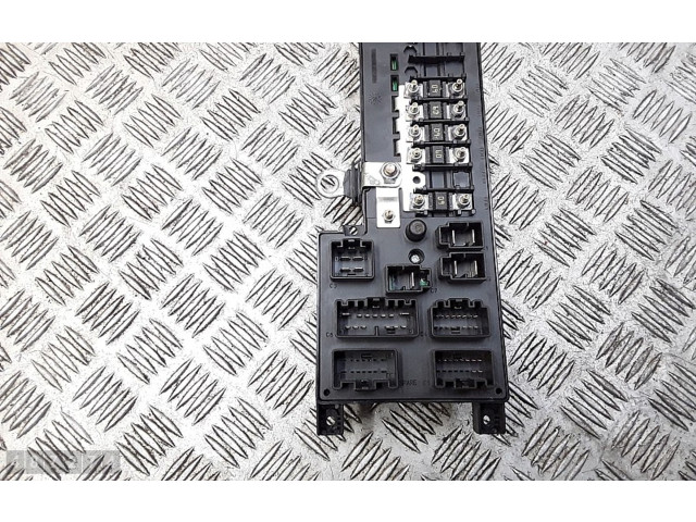 Блок предохранителей 518717004 Volvo S80