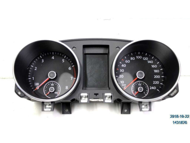 Панель приборов 5K0920870B Volkswagen Golf VI