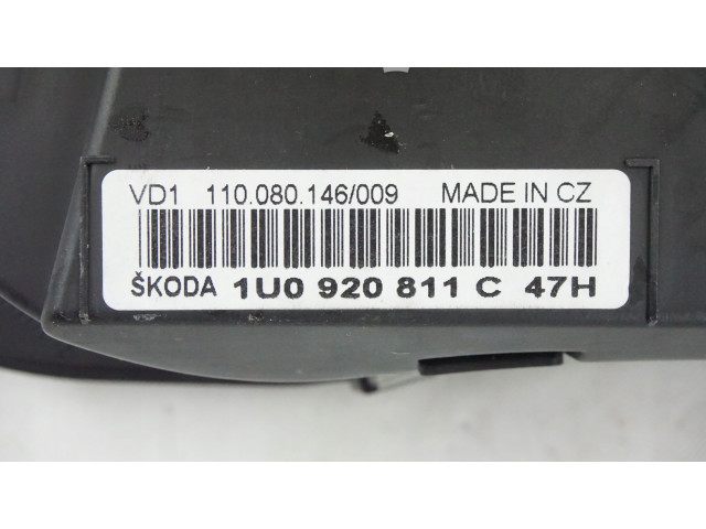 Панель приборов 1U0920811C Skoda Octavia Mk2 (1Z)