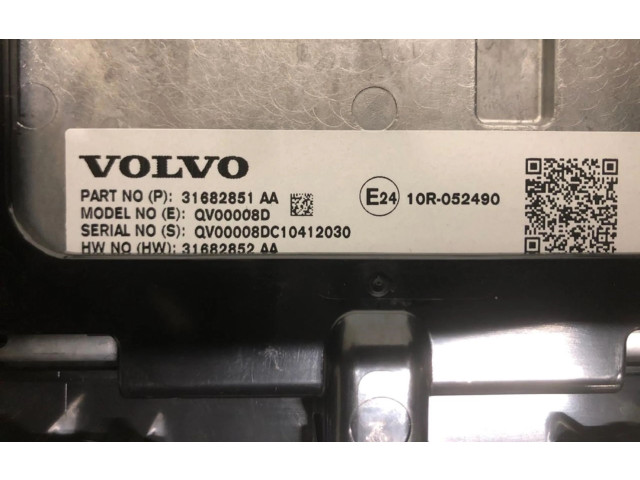 Дисплей    36010873, 31682851AA   Volvo XC40