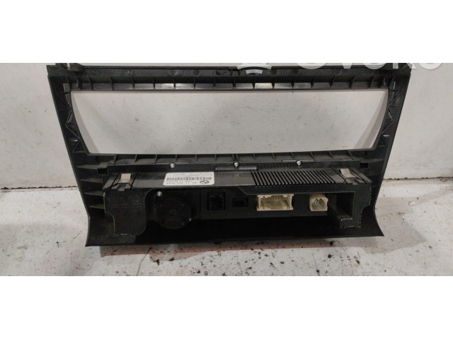 Блок управления климат-контролем    BMW X3 E83