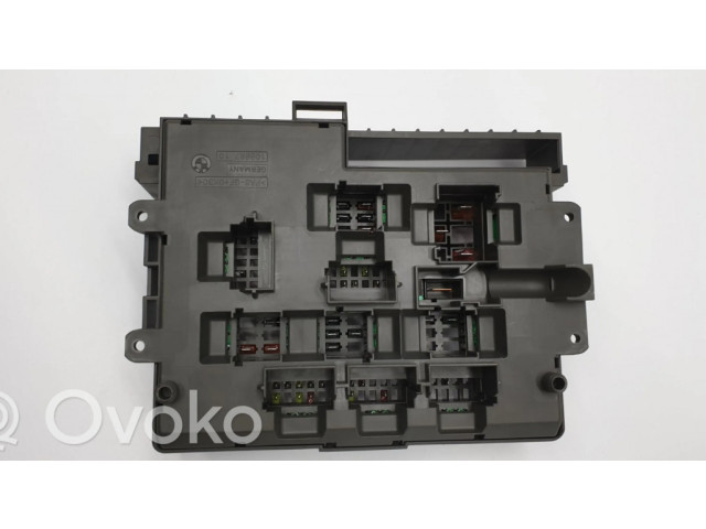 Pojistková skříňka 911944502, 90600738 BMW 1 E81 E87 2007