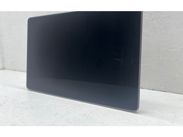 Дисплей    108954302J, 151677900C   Tesla Model 3