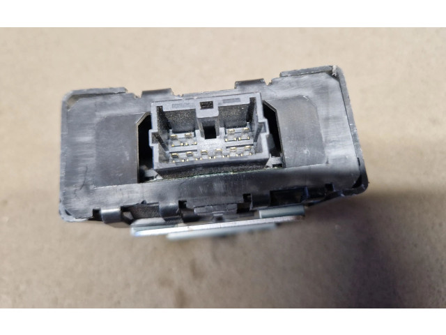 Блок управления MR166014 Mitsubishi L200