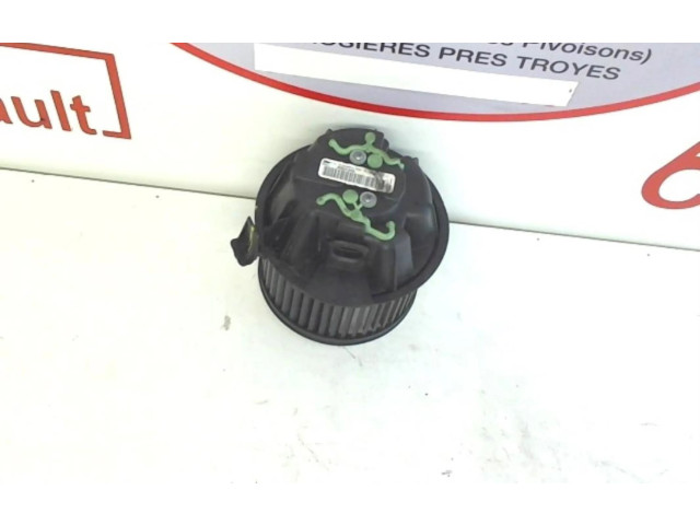 Вентилятор печки    272106020R, 272106020R   Dacia Duster