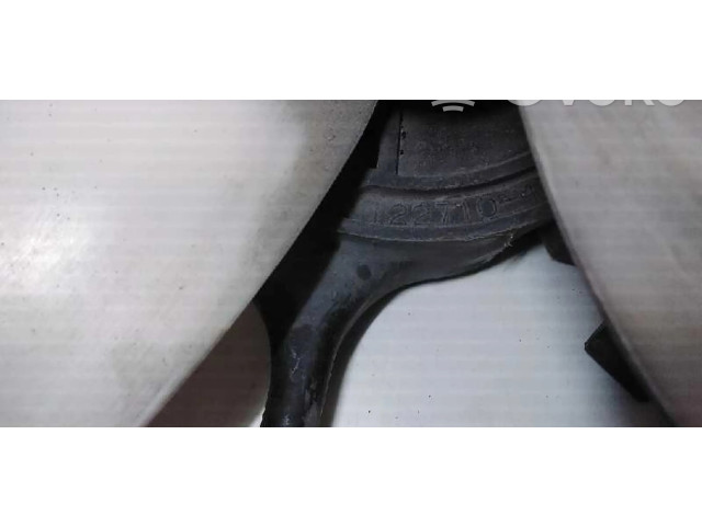 Вентилятор радиатора         Mazda Premacy 1.8