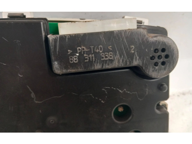 Přístrojová deska Toyota Corolla E120 E130 2004 88311338