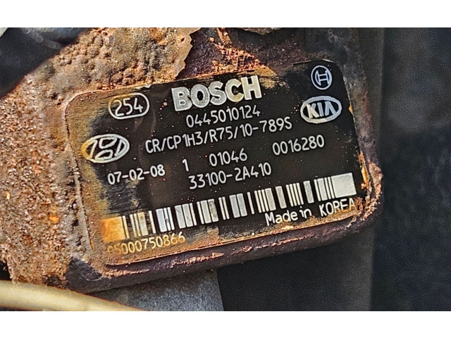 Топливный насос 331002A410, 0445010124    Hyundai Getz   