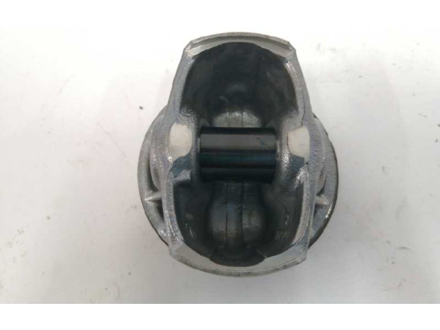  Поршень DKRA   Skoda Octavia Mk3 (5E)  