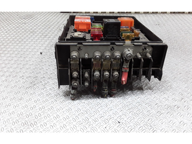 Pojistková skříňka 1K0937125A Volkswagen Caddy 2005