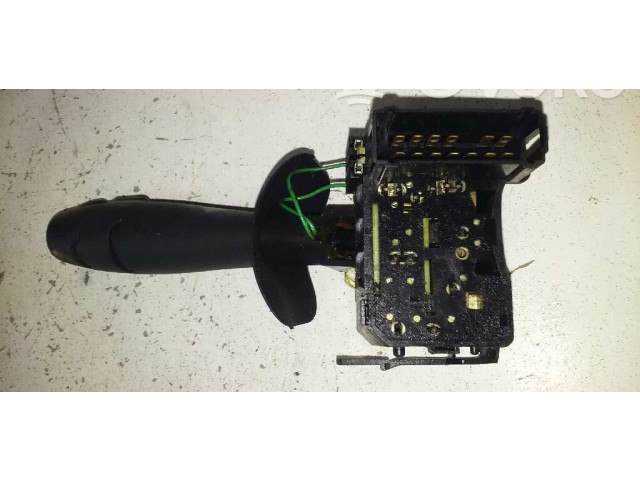 Ручка стеклоочистителей 257SA54394779D   Nissan Vanette