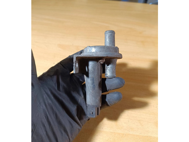 Vstřikovací lišta 0280140124 BMW 5 E39 pro naftový motor 2.0