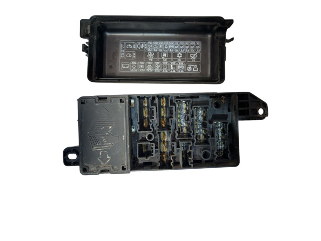 Pojistková skříňka 148079008 Mini Cooper Hatch Hardtop 2002