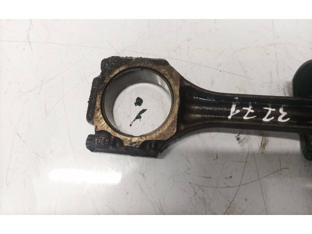 Поршень с шатуном Volkswagen Golf III