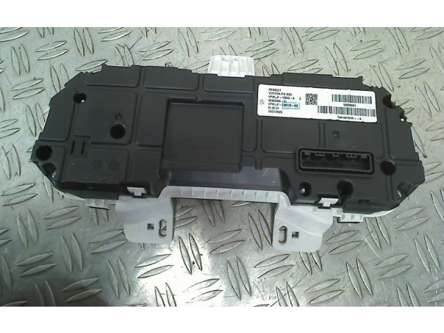 Панель приборов    Dacia Spring       