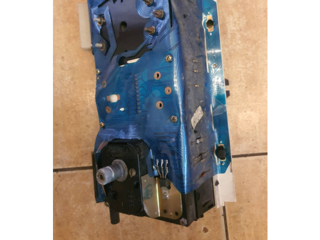 Панель приборов 88481409, X161207770 Volkswagen Golf II