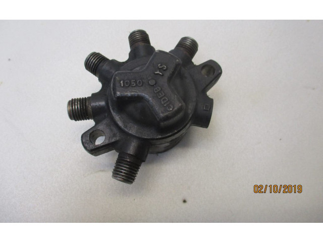 Vstřikovací lišta 8200584034 Renault Modus