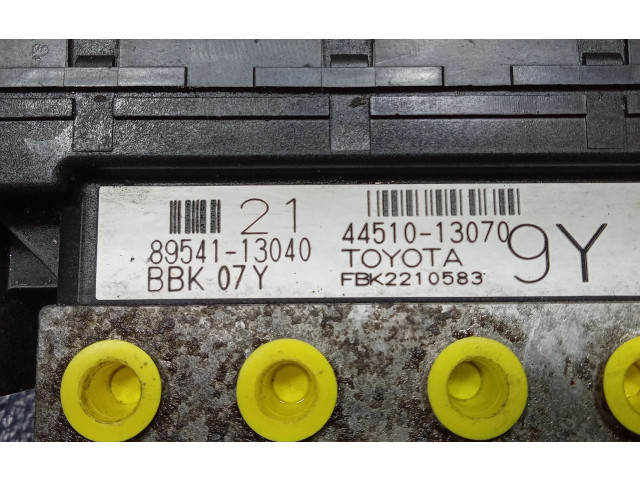 Блок АБС 44510-13070, 44510-13070 Toyota Corolla Verso E121 2001 - 2004 года