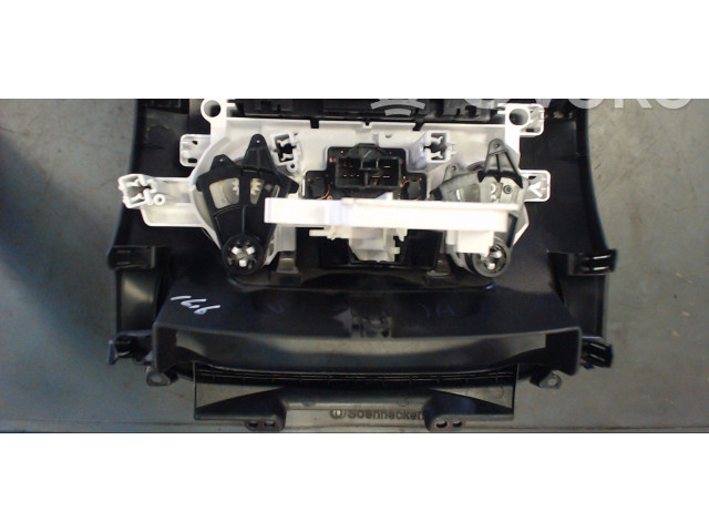 Блок управления климат-контролем Daihatsu Sirion