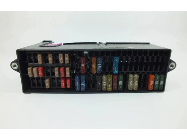Блок предохранителей 1T1937615A Volkswagen Caddy