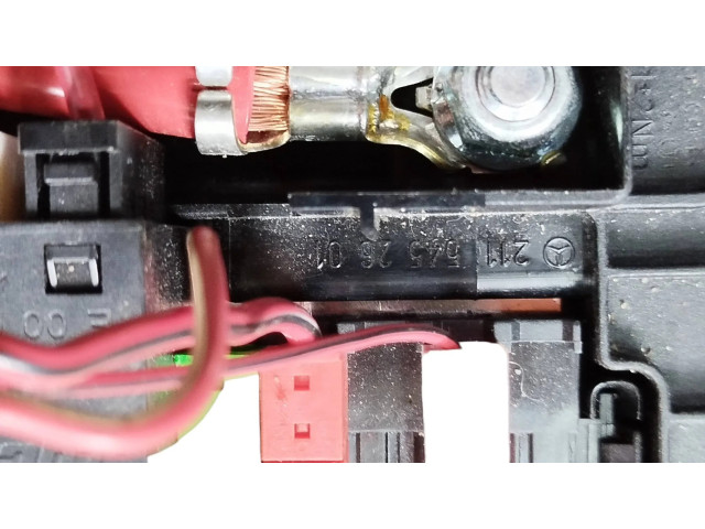 Блок предохранителей  2115452601   Mercedes-Benz R W251    
