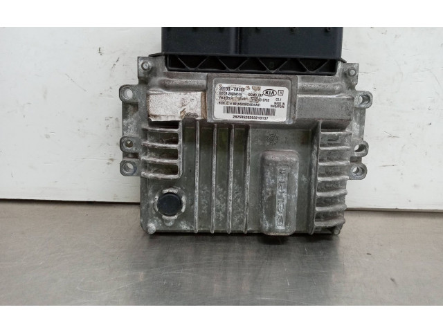 Řídící jednotka 391302A300, 28254529 KIA Venga 2009