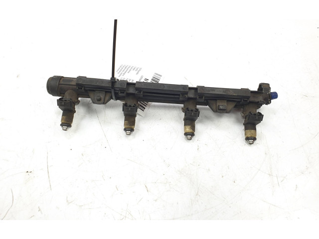 Топливная рампа 036906031M Skoda Fabia Mk1 (6Y) для двигателя AUA