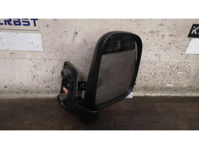 Зеркало (механическое) правое Hyundai H200 1997-2001 года