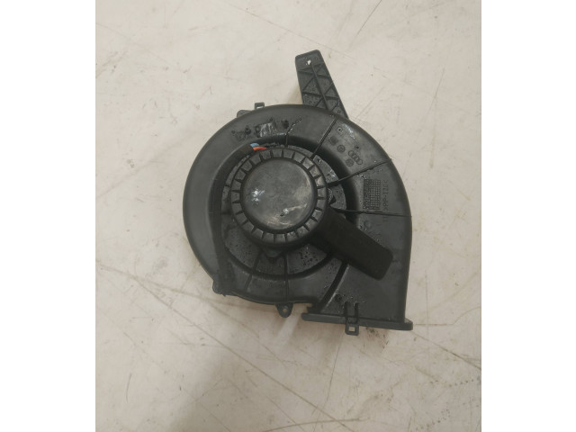 Вентилятор печки 6Q1820015A Audi A2
