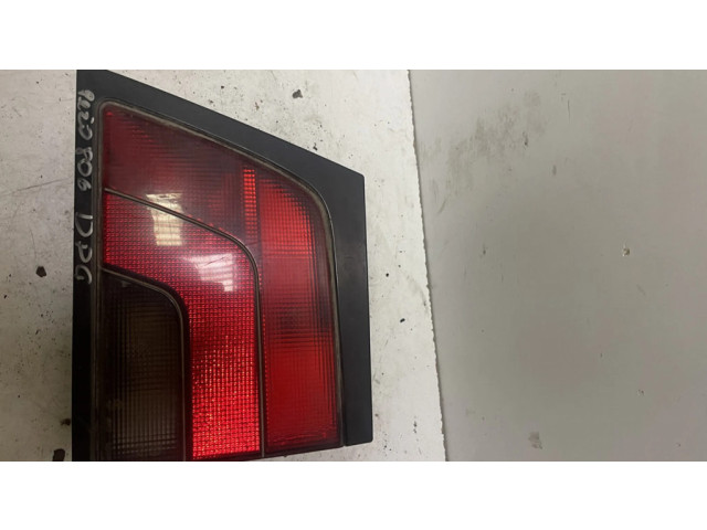 Задний фонарь правый сзади 45102 Peugeot 806