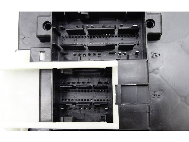 Блок комфорта 5Q0937084DC, BCMPQ37H Skoda Octavia Mk3 (5E)