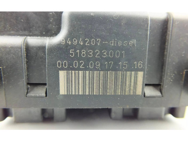 Блок предохранителей  9494207, 518323001   Volvo V70    