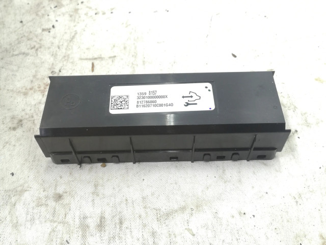 Блок управления климат-контролем 13598157   Chevrolet Camaro