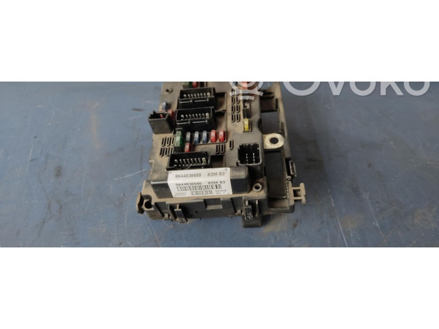 Блок предохранителей 9644038680   Peugeot 406    
