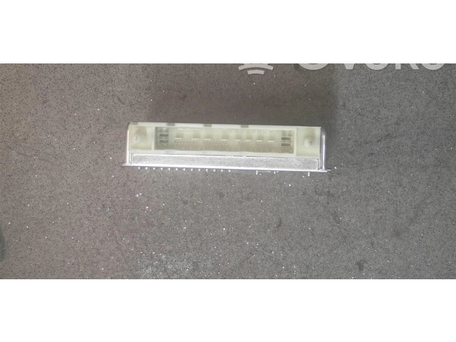 Блок управления коробкой передач 30735493 Volvo V70