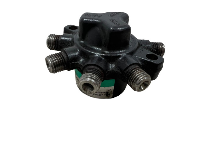 Топливная рампа 8200584034, R9144Z070B   Renault Clio III   для двигателя K9K768