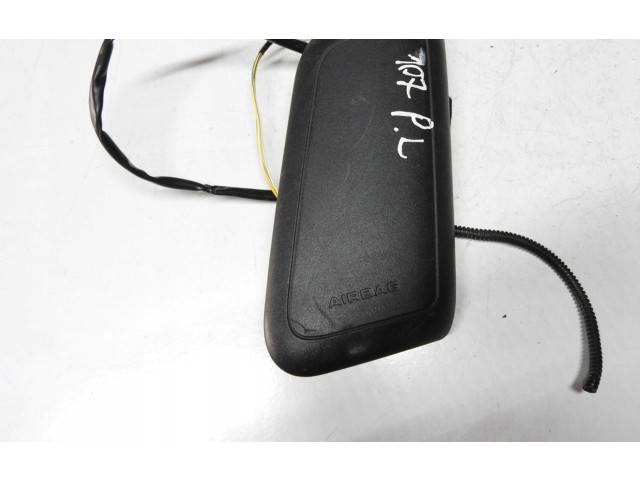 Подушка безопасности в сиденье Peugeot 107