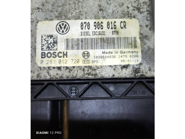 Řídící jednotka 070906016CR, 1039S14836   Volkswagen Multivan T5 2006