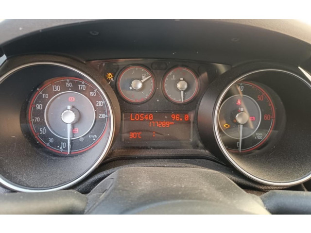 Přístrojová deska  Fiat Punto (199) 2009   