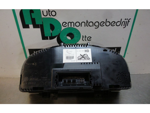 Панель приборов Volkswagen Golf Plus