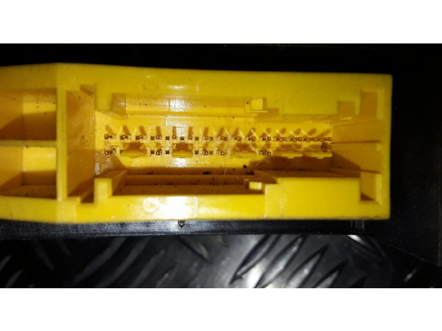 Блок подушек безопасности 8200817787   Dacia Logan I