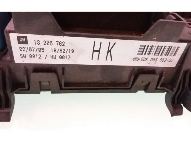   Pojistková skříňka 5DK00866932, 13206762   Opel Astra H 2005