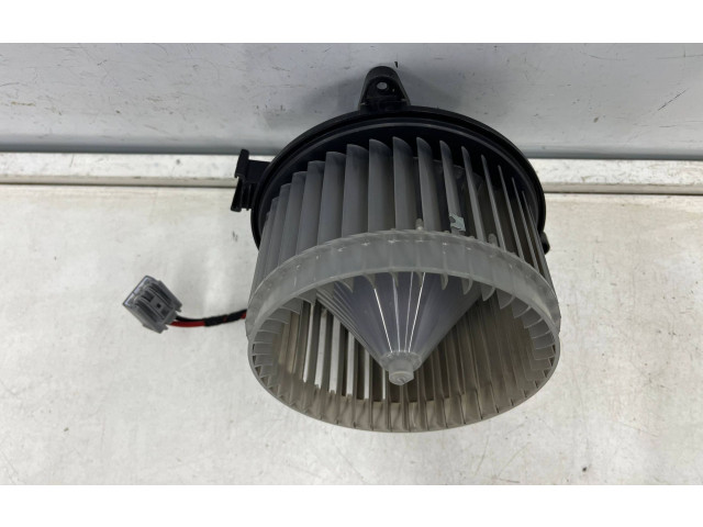 Вентилятор печки  52426734   Opel Meriva B 