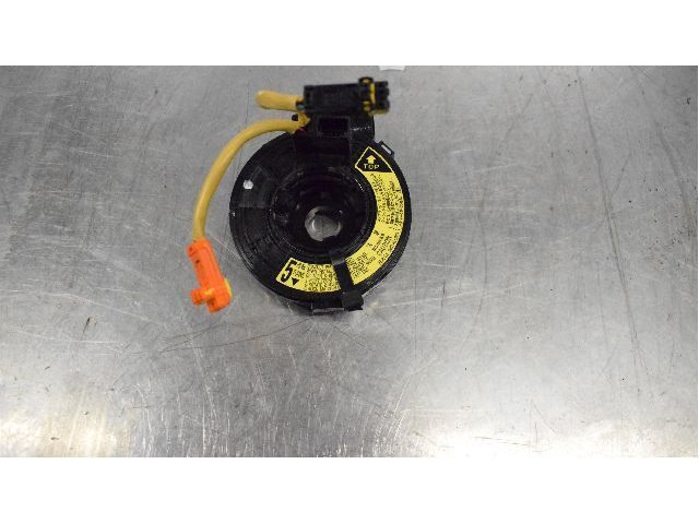 Подрулевой шлейф SRS    Toyota Corolla Verso E121