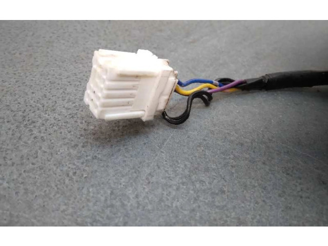 Zpětné zrcátko  Nissan Maxima 2003  5CABLES  