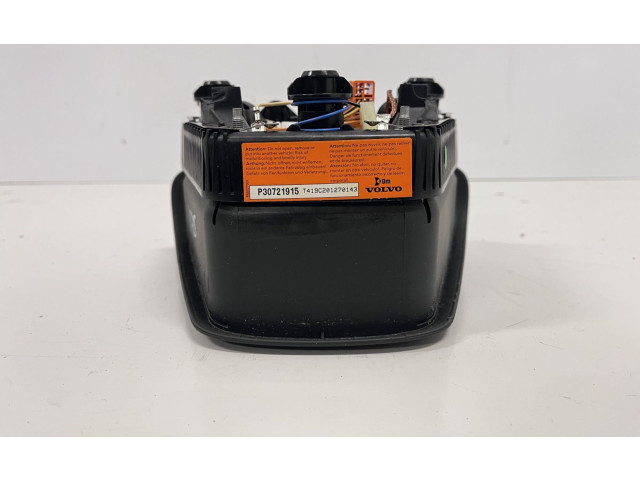 Подушка безопасности водителя 30721915, P30721915   Volvo V70