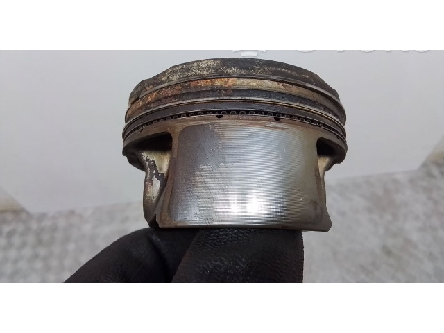 Píst Volvo S90, V90