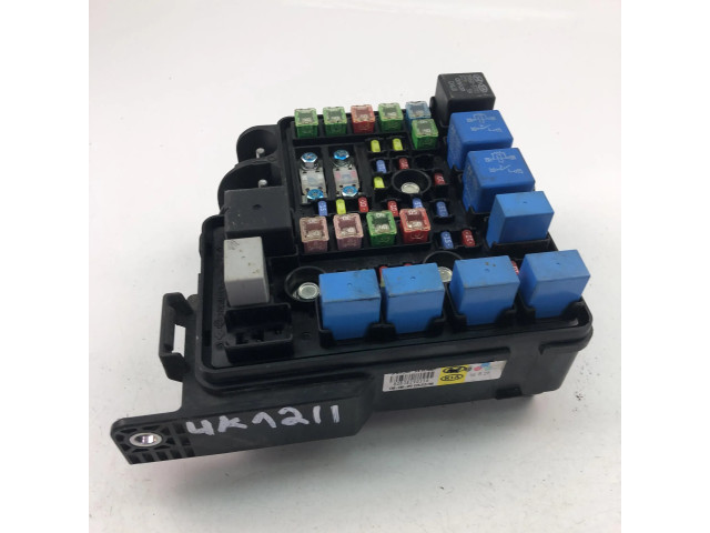 Блок предохранителей  919501H000   KIA Ceed    