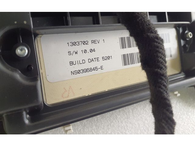 Přístrojová deska  Hummer H3 2007 1303702  